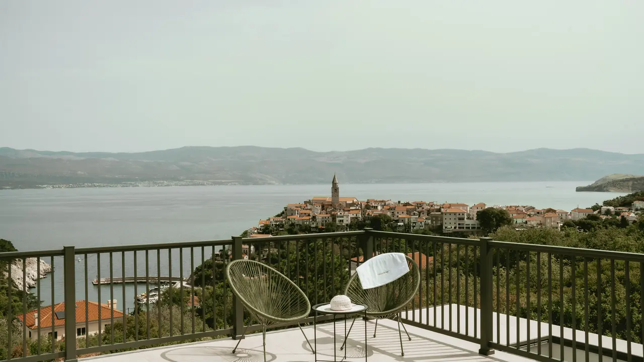 Terrace with a view of Vrbnik and the Kvarner Bay
